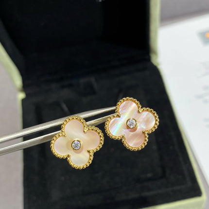 CLOVER PINK MOP 1 DIAMOND STUD EARRINGS