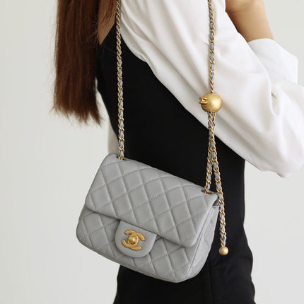 FLAP BAG 17CM GREY LAMBSKIN GOLD HARDWARE