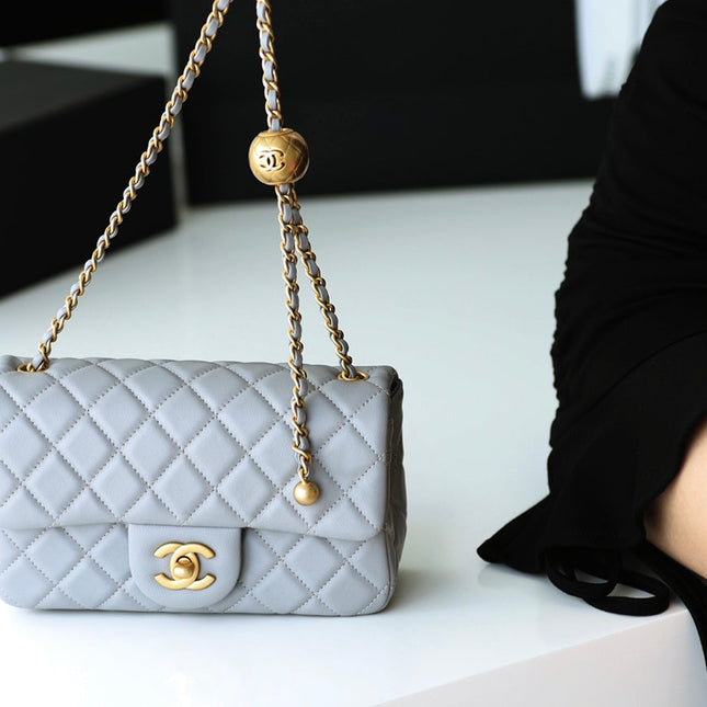 FLAP BAG 20CM GREY LAMBSKIN GOLD HARDWARE