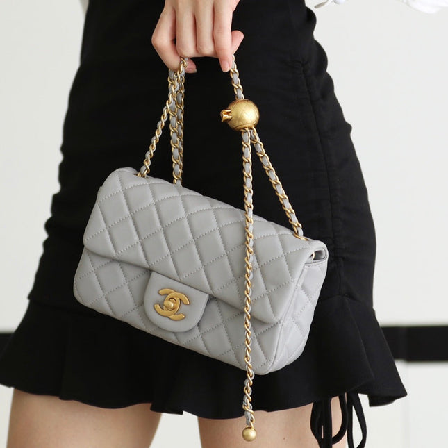 FLAP BAG 20CM GREY LAMBSKIN GOLD HARDWARE