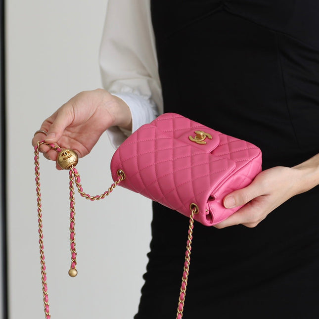 FLAP BAG 17CM PINK LAMBSKIN GOLD HARDWARE