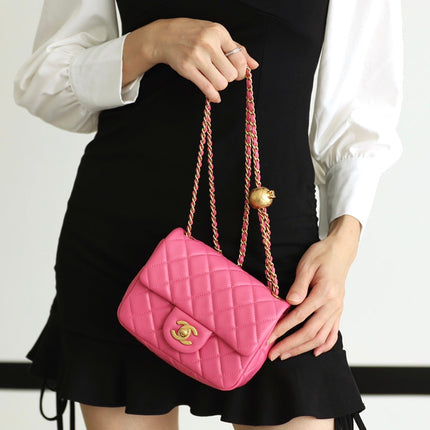 FLAP BAG 17CM PINK LAMBSKIN GOLD HARDWARE