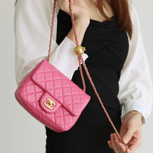 FLAP BAG 17CM PINK LAMBSKIN GOLD HARDWARE