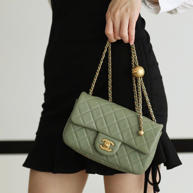 FLAP BAG 20CM KHAKI LAMBSKIN GOLD HARDWARE