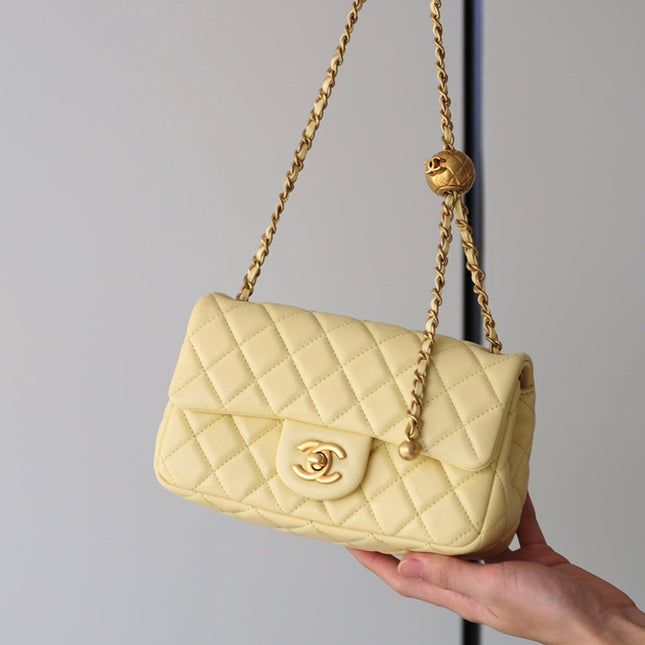 FLAP BAG 20CM YELLOW LAMBSKIN GOLD HARDWARE