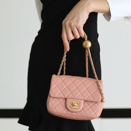 FLAP BAG 17CM BABY PINK LAMBSKIN GOLD HARDWARE