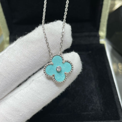 CLOVER MEDIUM TURQUOISE 1 DIAMOND SILVER NECKLACE