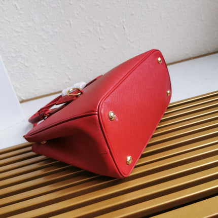 MEDIUM GALLERIA 28 RED SAFFIANO LEATHER