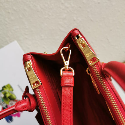 MEDIUM GALLERIA 28 RED SAFFIANO LEATHER