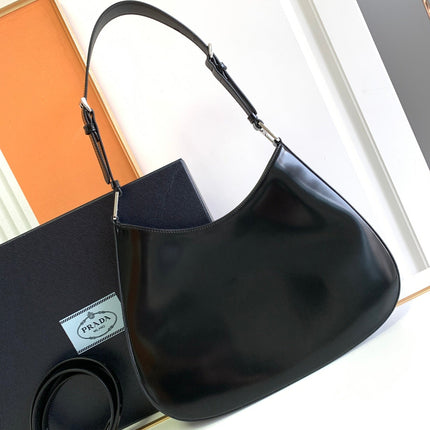 CLEO 30 BLACK BRUSHED LEATHER SHOULDER BAG