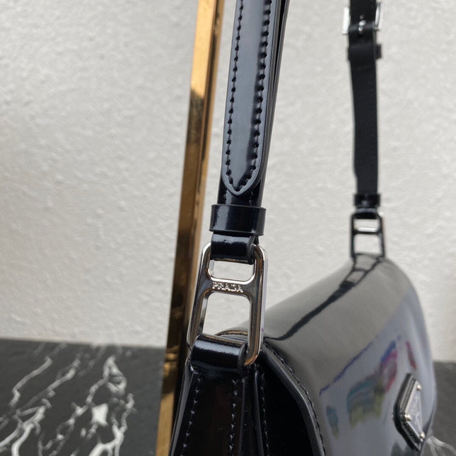 CLEO 24 BLACK BRUSHED LEATHER SHOULDER BAG