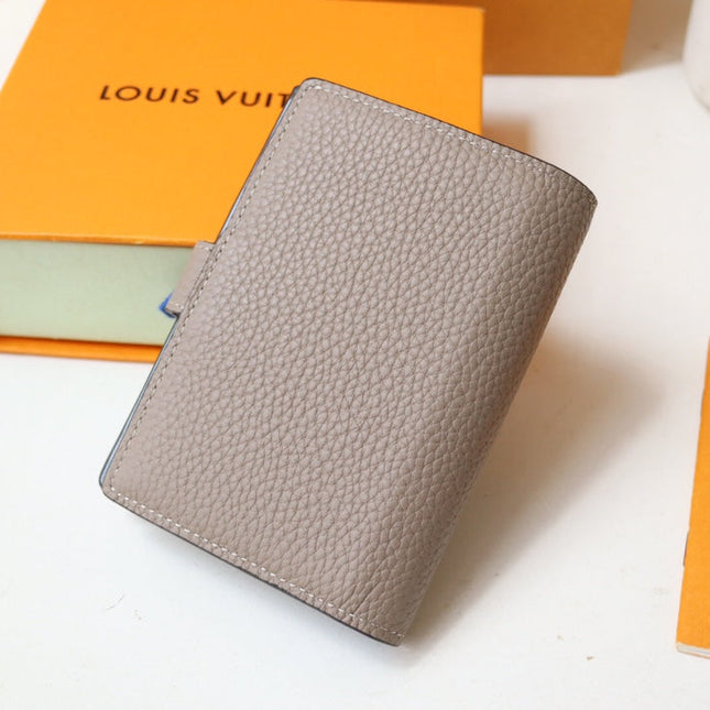 VERTICAL COMPACT WALLET GREY CAPUCINES