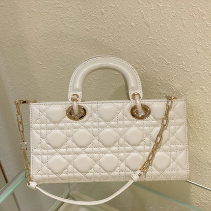 MEDIUM LADY D-JOY 26 WHITE LAMBSKIN