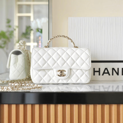 MINI RECTANGLE FLAP BAG TOP HANDLE 20CM WHITE LAMBSKIN SILVER HARDWARE