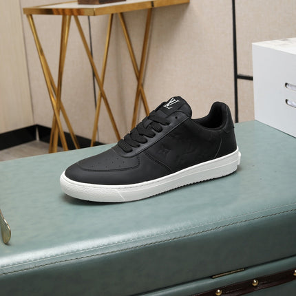 LV RIVOLI SNEAKER BLACK