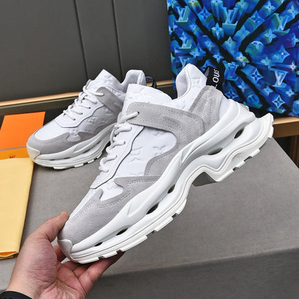 LV RUN SNEAKER WHITE GREY