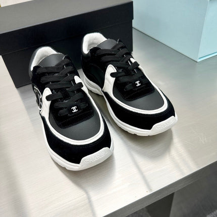 CC LOW TOP TRAINER BLACK WHITE SNEAKERS