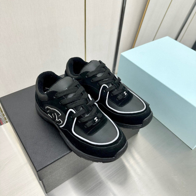 CC LOW TOP TRAINER BLACK SNEAKERS