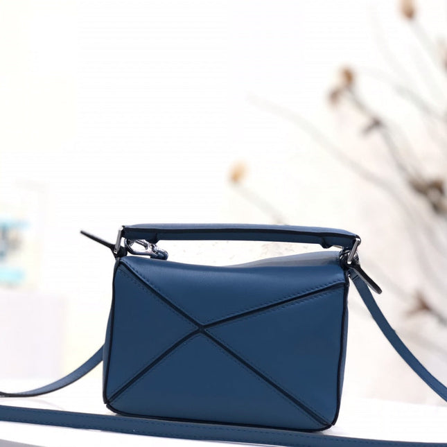 LOE MINI 18 PUZZLE BAG IN NAVY BLUE CALFSKIN