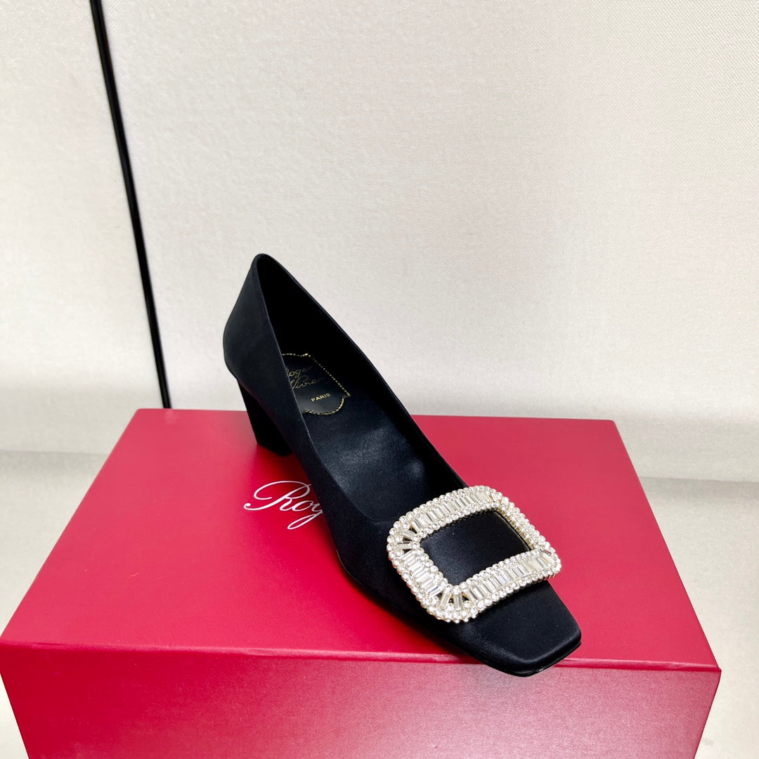BELLE VIVIER PUMPS IN BLACK SILK