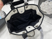 CC DEAUVILLE LARGE 38 TOTE BAG IN WHITE CANVAS WITH BLACK LOGO