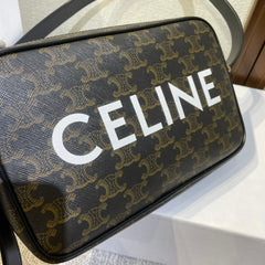 MEDIUM MESSENGER BAG 23 IN BLACK TRIOMPHE CANVAS WITH CELINE PRINT