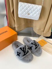 LV WOMEN'S PASEO FLAT SLIPPER IN GREY FLEECE WITH BLACK LOGO