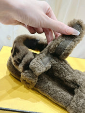 FENDI DAD SANDAL IN MOCHA BROWN FLEECE