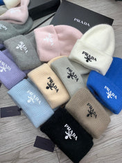 BEANIE HAT IN PASTEL PURPLE WOOL 108749