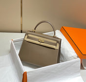 KELLY 25CM IN ETOUPE EPSOM CALFSKIN GOLD HARDWARE