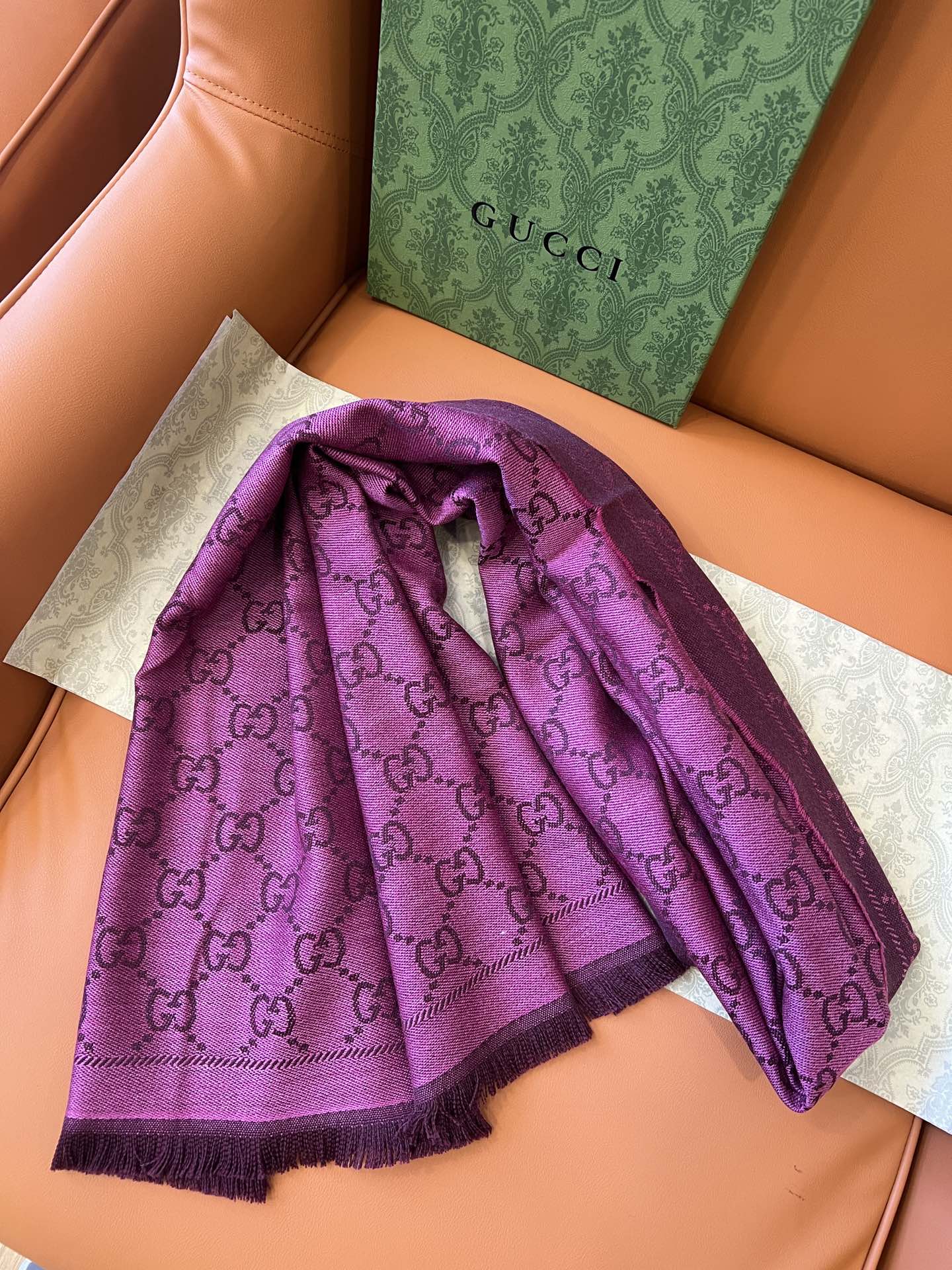 GUCCI 25S SCARF 180 IN WOOL 644857
