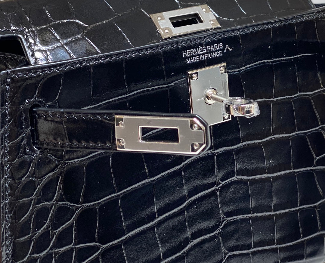 HERMES 25S MINI KELLY 19 IN BLACK CALFSKIN SILVER HARDWARE