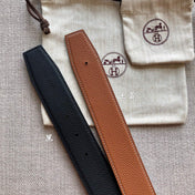 HM BELT BUCKLE & REVERSIBLE BLACK AND BRONZE BROWN LEATHER STRAP 38MM GOLD HARDWARE