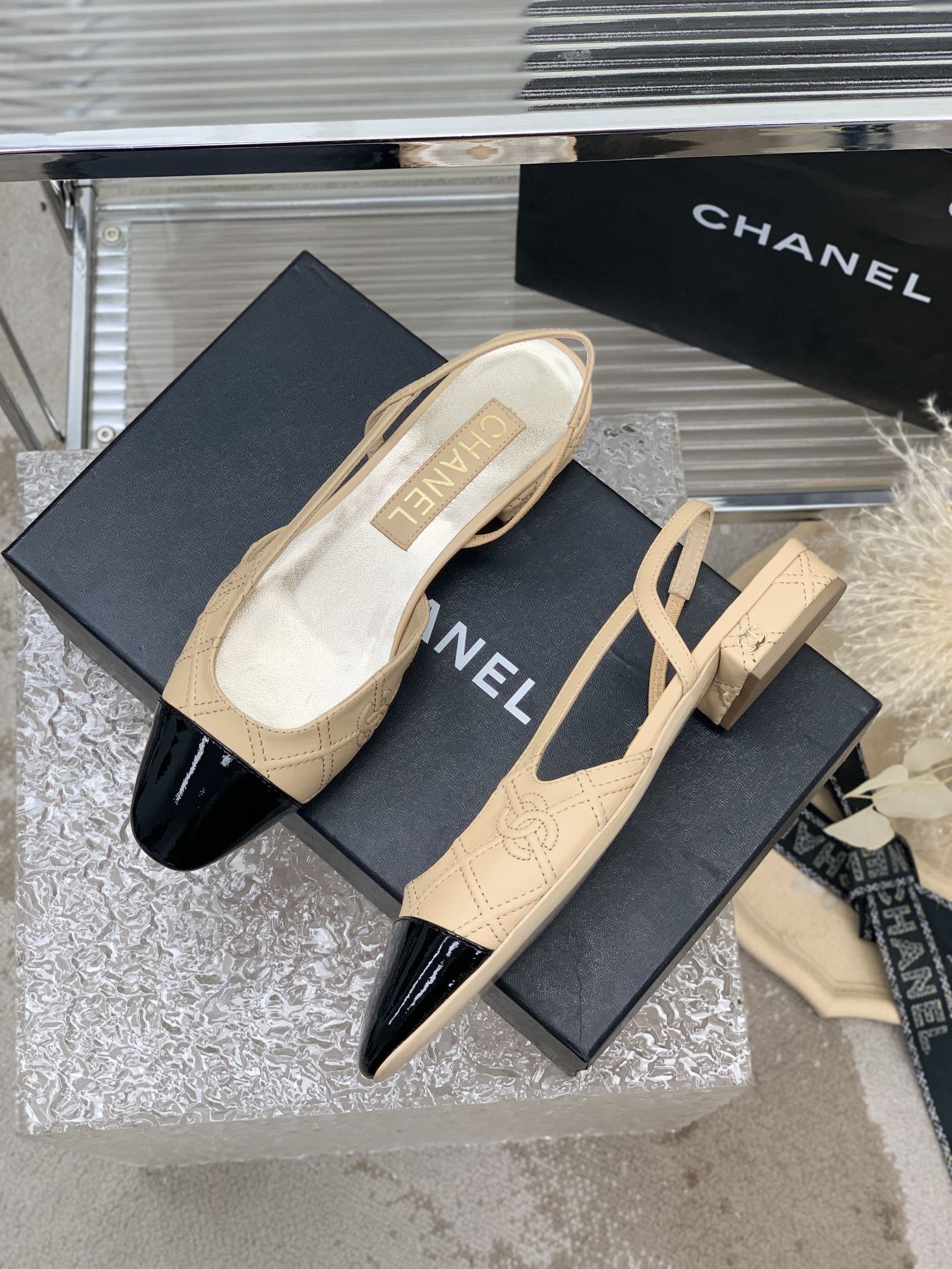 SLINGBACKS 20 BEIGE CREAM MIX BLACK CALFSKIN