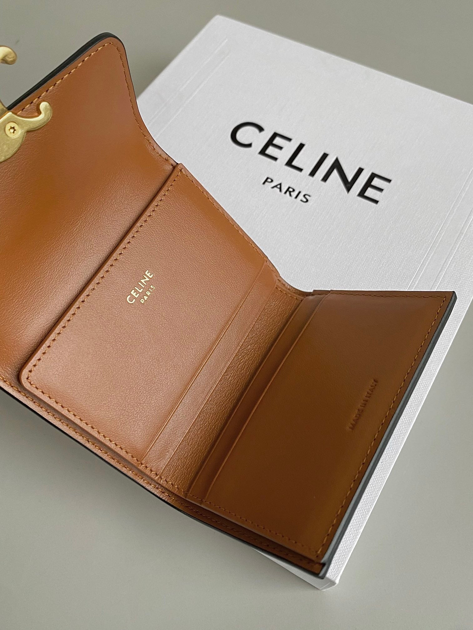 TRIOMPHE 9 WALLET TWO-IN-ONE OLD FLOWER BROWN CALFSKIN