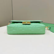 BAGUETTE WITH FF MOTIF 27 IN DE YORK GREEN SOFT LAMBSKIN GOLD HARDWARE