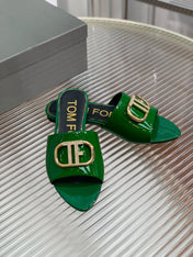 FLAT SLIDE IN PINE GREEN METALLIC CALFSKIN