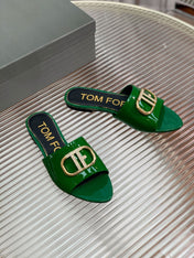 FLAT SLIDE IN PINE GREEN METALLIC CALFSKIN