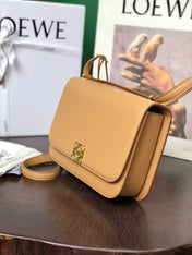 LOE GOYA BAG 23 IN COPPER BROWN CALFSKIN