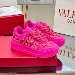VALENTINO 25S GARAVANI ONE STUD XL PLATFORM SNEAKERS IN PINK LAMBSKIN AND FABRIC