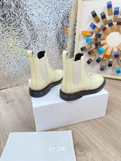 ANKLE BOOTS IN WHITE PATENT CALFSKIN