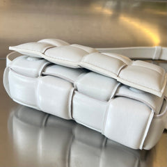 MINI CASSETTE 18 IN WHITE LAMBSKIN