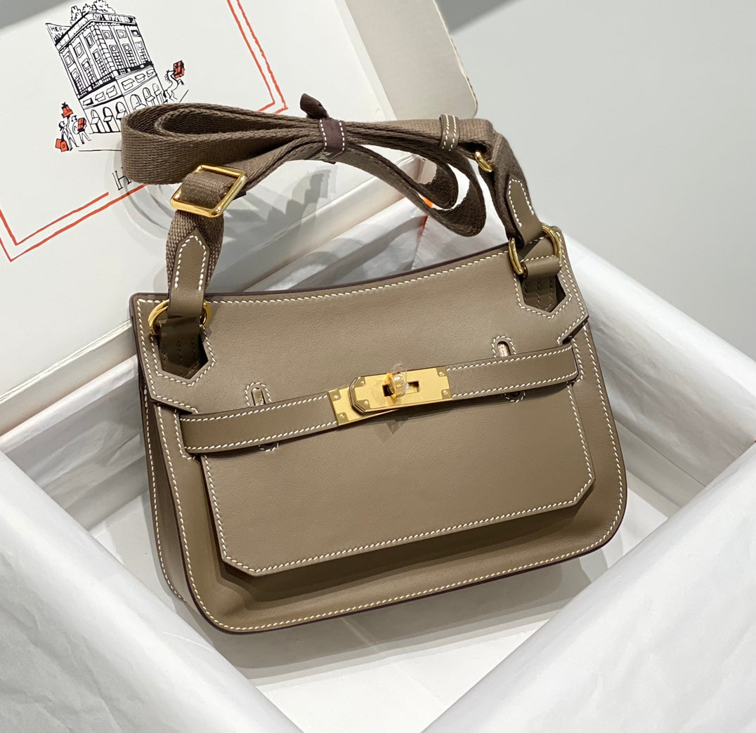 HM JYPSIERE SHOULDER BAG 23 IN WOOD BROWN CALFSKIN GOLD HARDWARE