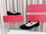 TRÈS VIVIER MARY JANE IN BLACK VELVET CRYSTAL BUCKLE