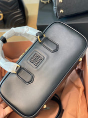 ARCADIE 27 BAG IN BLACK LEATHER
