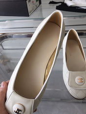 ballet flat quilted white gold cc lock