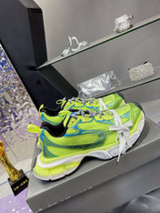 3XL SNEAKER IN NEON GREEN MESH AND POLYURETHANE