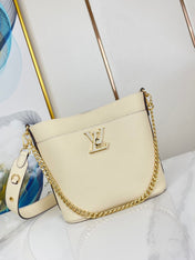 LOCK AND WALK 20 IN CREAM GRAINED CALFSKIN GOLD HARDWARE