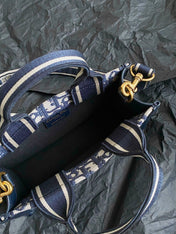 MINI BOOK TOTE 21 BLUE OBLIQUE EMBROIDERY