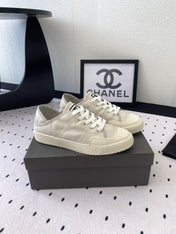 CASUAL SHOES IN GREY LAMBSKIN